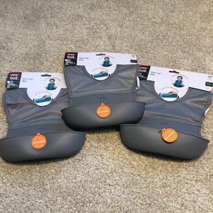 Set of 3 OXO Roll-Up Silicone Bibs NWT